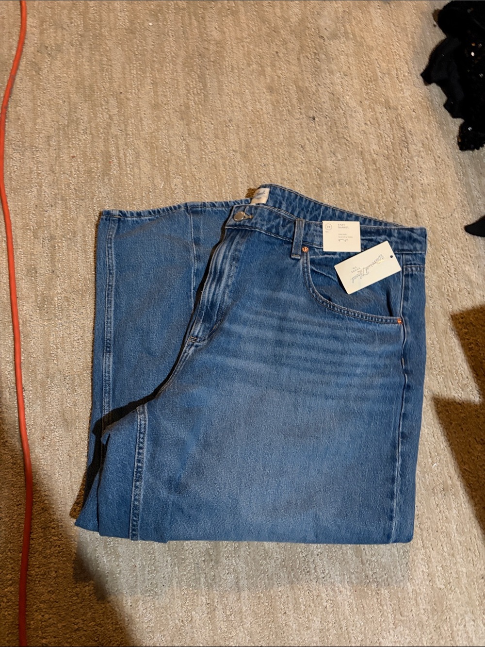 Universal thread barrel pants size 22
